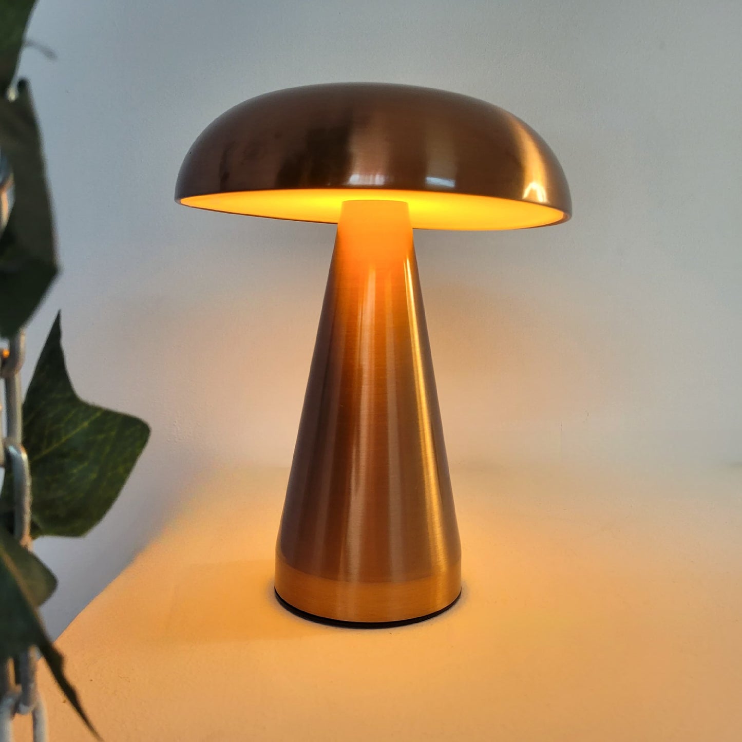 Luminária de Mesa Cogumelo Touch LED Cazzati